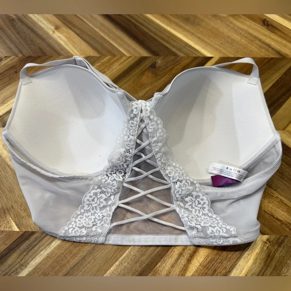 Adore Me Alara Contour Plus White Lace Accent Racerback Bra - Picture 2 of 4